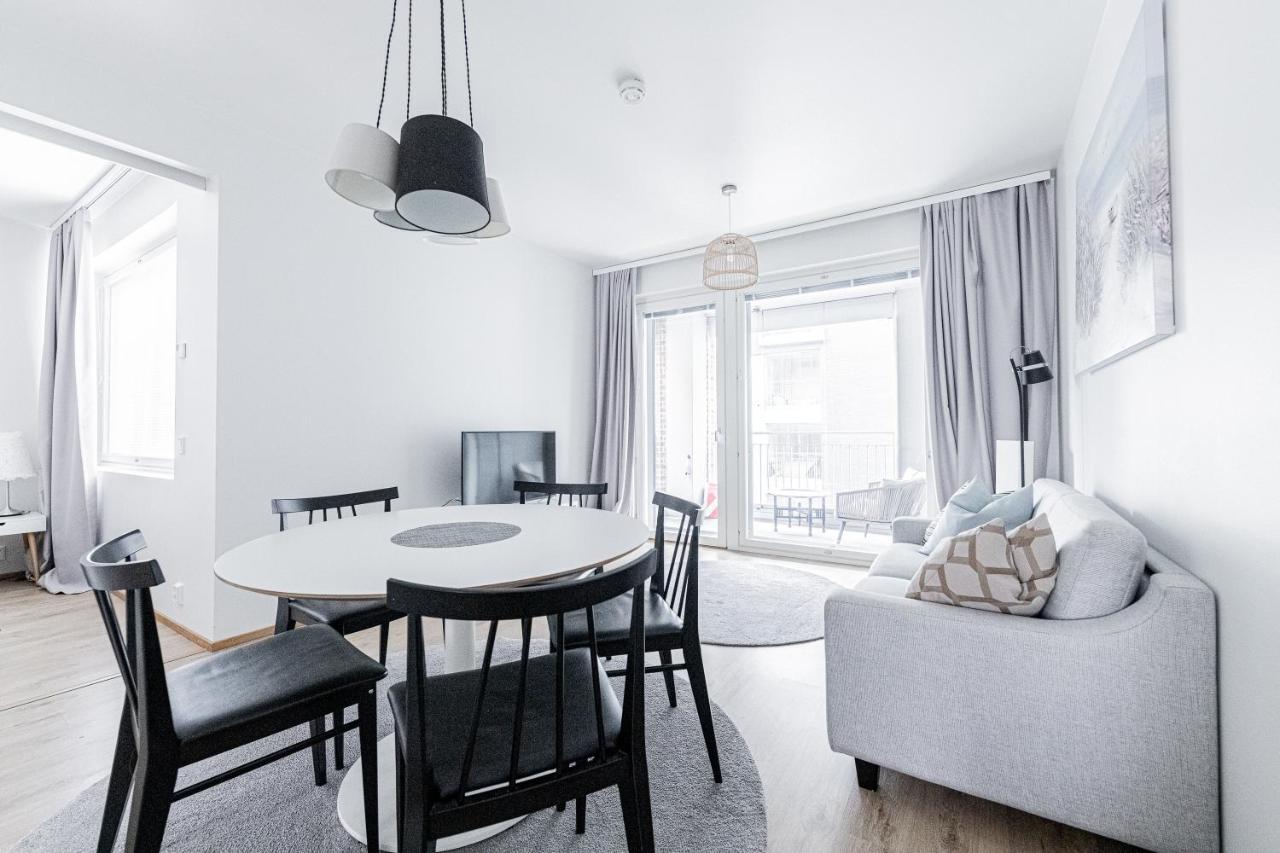 Apartment, Sleepwell, Tyynimeri With Private Parking And Optional Private Sauna ヘルシンキ エクステリア 写真