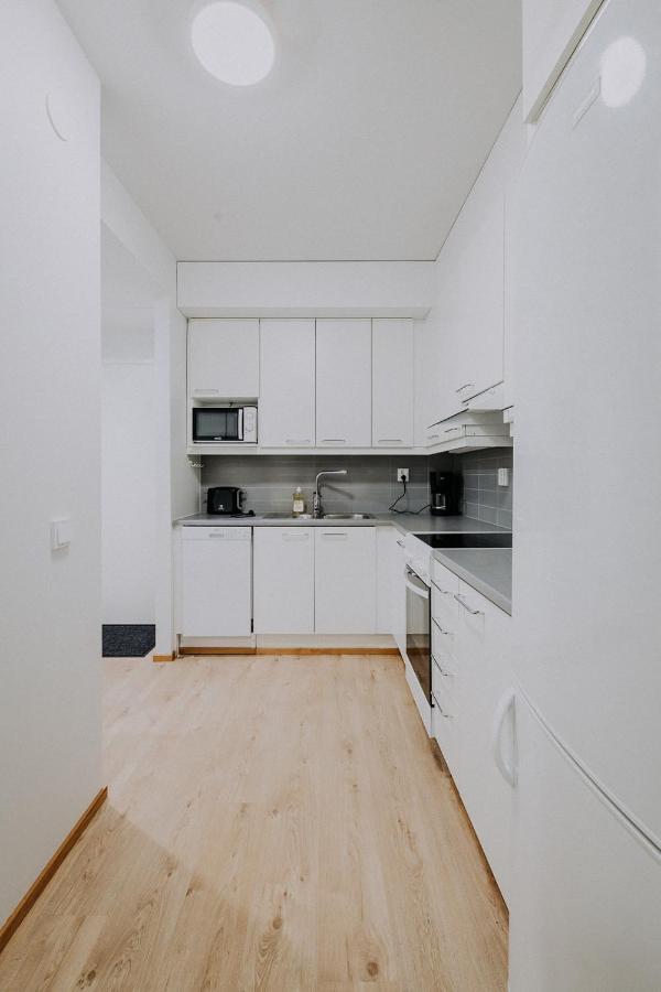 Apartment, Sleepwell, Tyynimeri With Private Parking And Optional Private Sauna ヘルシンキ エクステリア 写真