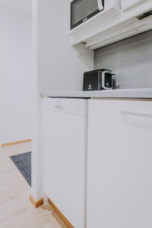 Apartment, Sleepwell, Tyynimeri With Private Parking And Optional Private Sauna ヘルシンキ エクステリア 写真