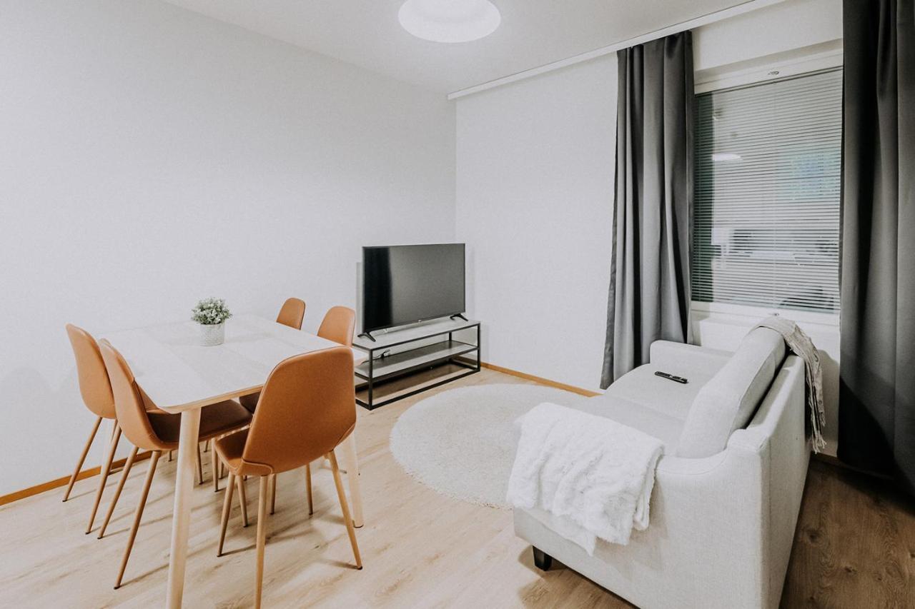 Apartment, Sleepwell, Tyynimeri With Private Parking And Optional Private Sauna ヘルシンキ エクステリア 写真
