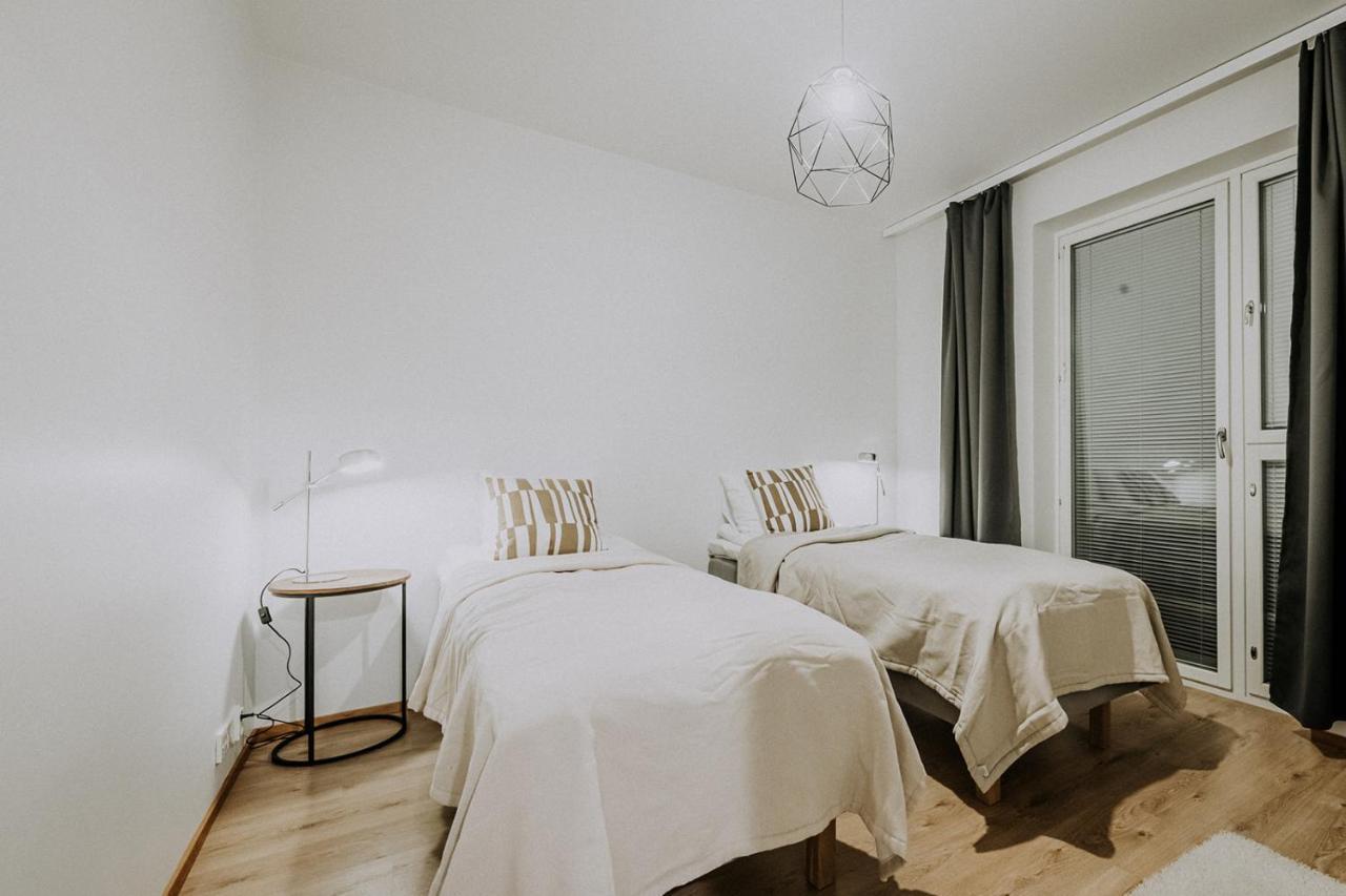 Apartment, Sleepwell, Tyynimeri With Private Parking And Optional Private Sauna ヘルシンキ エクステリア 写真