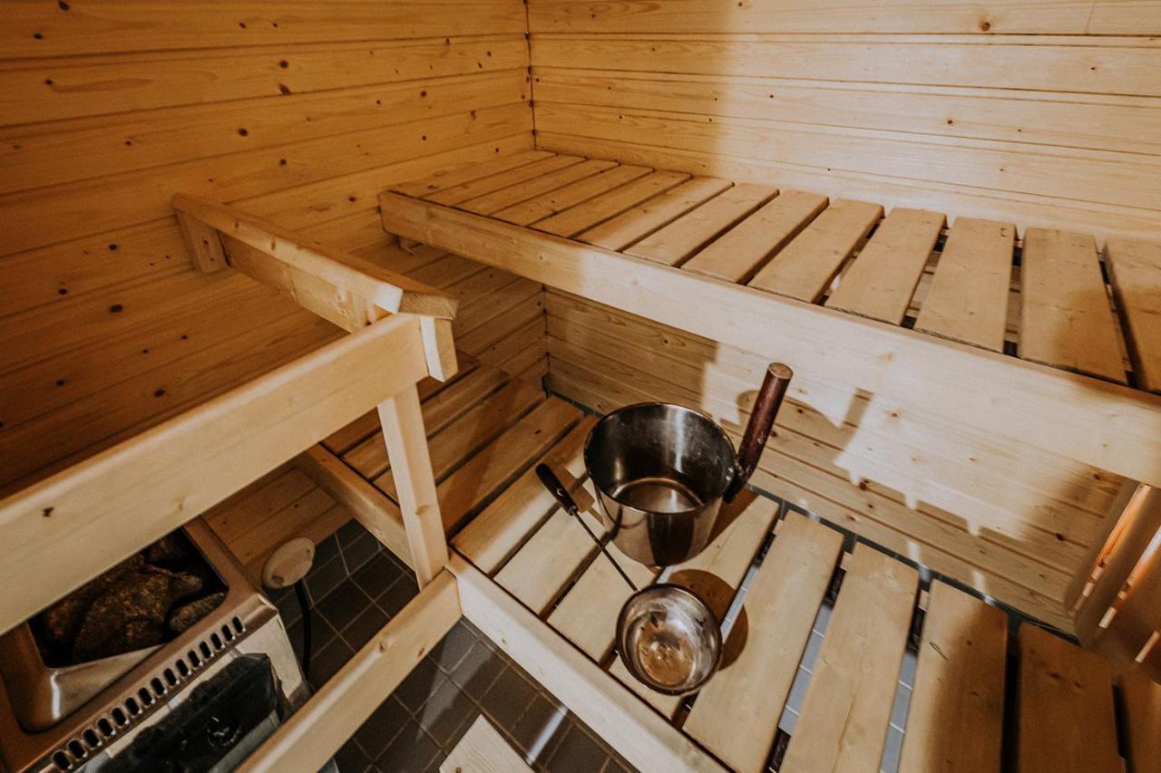Apartment, Sleepwell, Tyynimeri With Private Parking And Optional Private Sauna ヘルシンキ エクステリア 写真